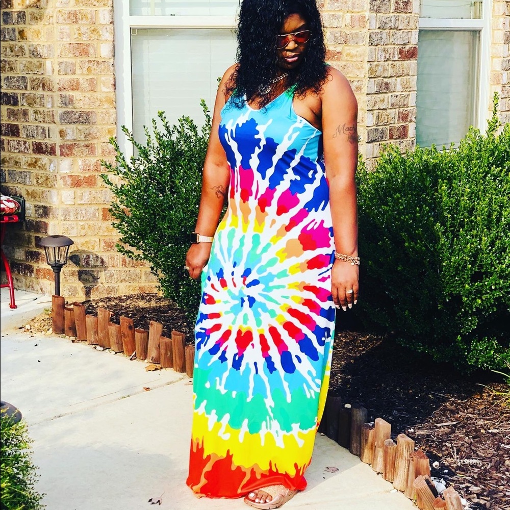 Splash Maxi Dress - Picture 2 of 9